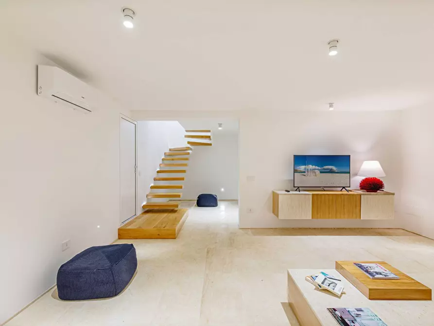 Immagine 21 di Villa in affitto  in Puntaldia a San Teodoro