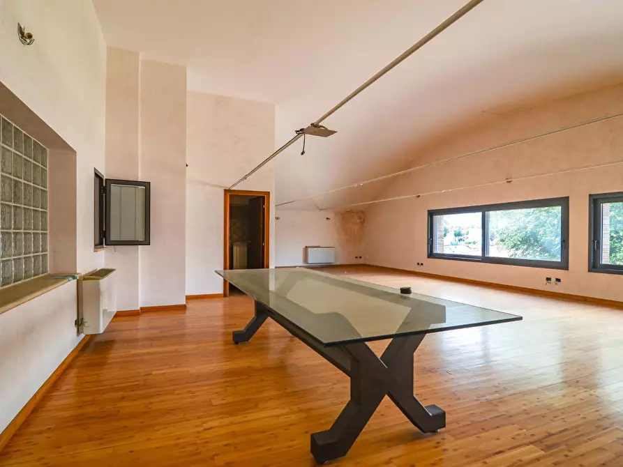 Immagine 5 di Capannone industriale in vendita  in Via Donatello a Civita Castellana