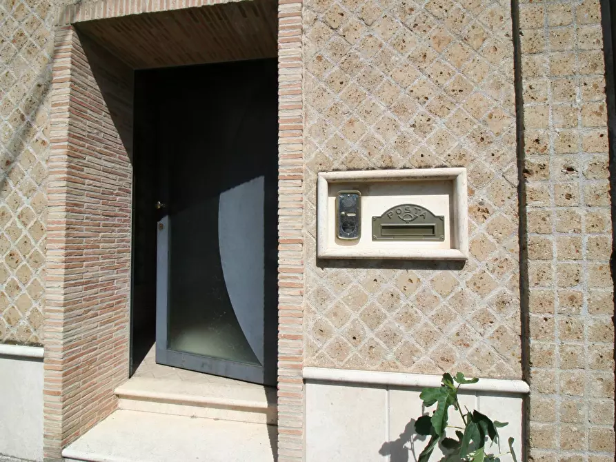 Immagine 9 di Capannone industriale in vendita  in Via Donatello a Civita Castellana