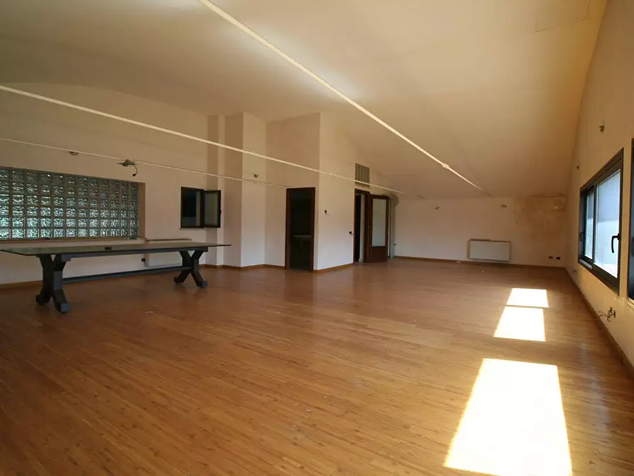 Immagine 13 di Capannone industriale in vendita  in Via Donatello a Civita Castellana