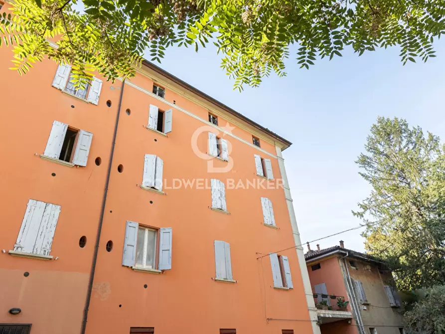 Immagine 1 di Appartamento in vendita  in Via Castiglione 91 a Bologna
