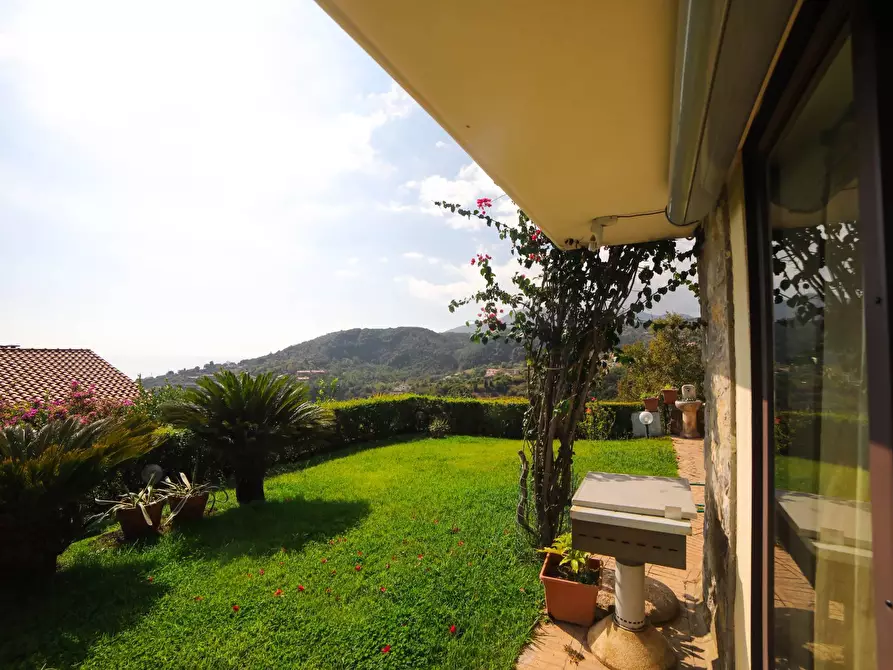 Immagine 14 di Villa in vendita  in SCARIO  - GOLFO DI POLICASTRO a Santa Marina