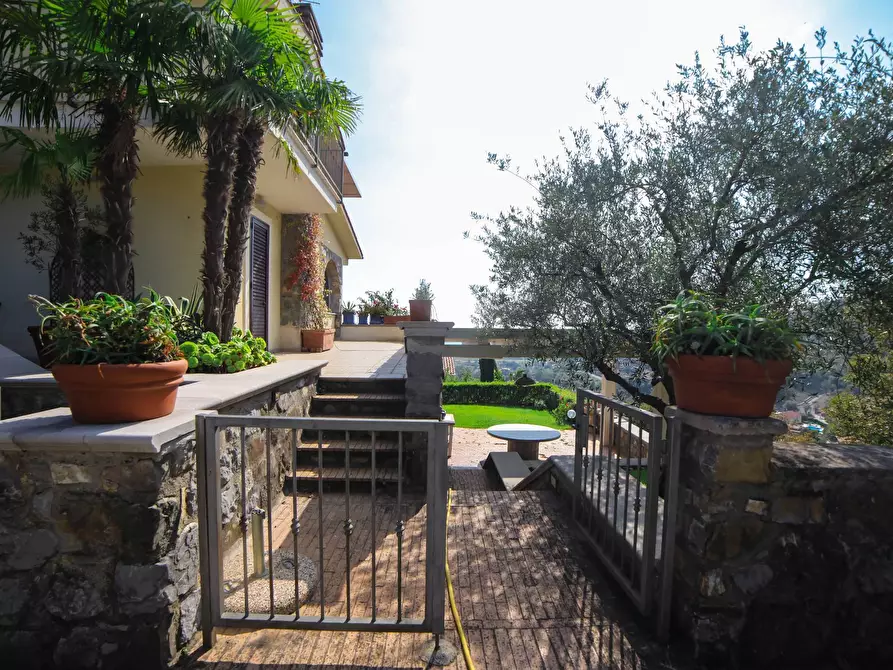 Immagine 6 di Villa in vendita  in SCARIO  - GOLFO DI POLICASTRO a Santa Marina