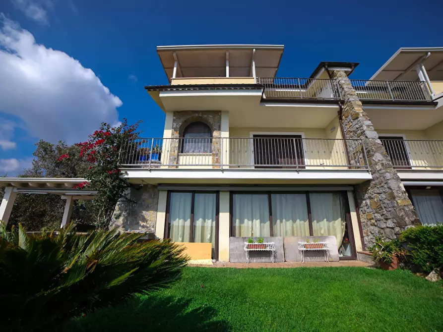 Immagine 3 di Appartamento in vendita  in SCARIO  - GOLFO DI POLICASTRO a Santa Marina