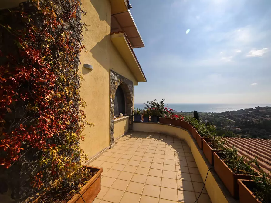 Immagine 8 di Villa in vendita  in SCARIO  - GOLFO DI POLICASTRO a Santa Marina