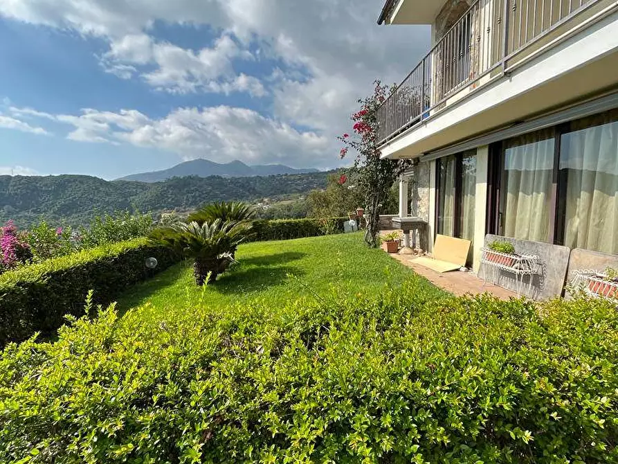 Immagine 10 di Villa in vendita  in SCARIO  - GOLFO DI POLICASTRO a Santa Marina