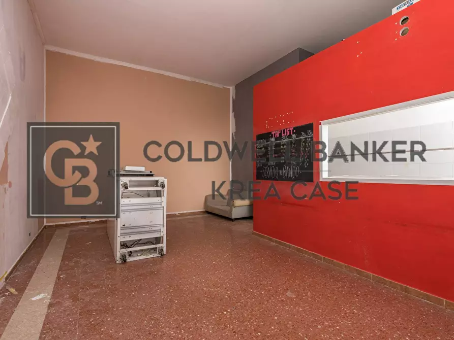 Immagine 4 di Locale commerciale in vendita  in Via Principessa Pignatelli 59 a Ciampino