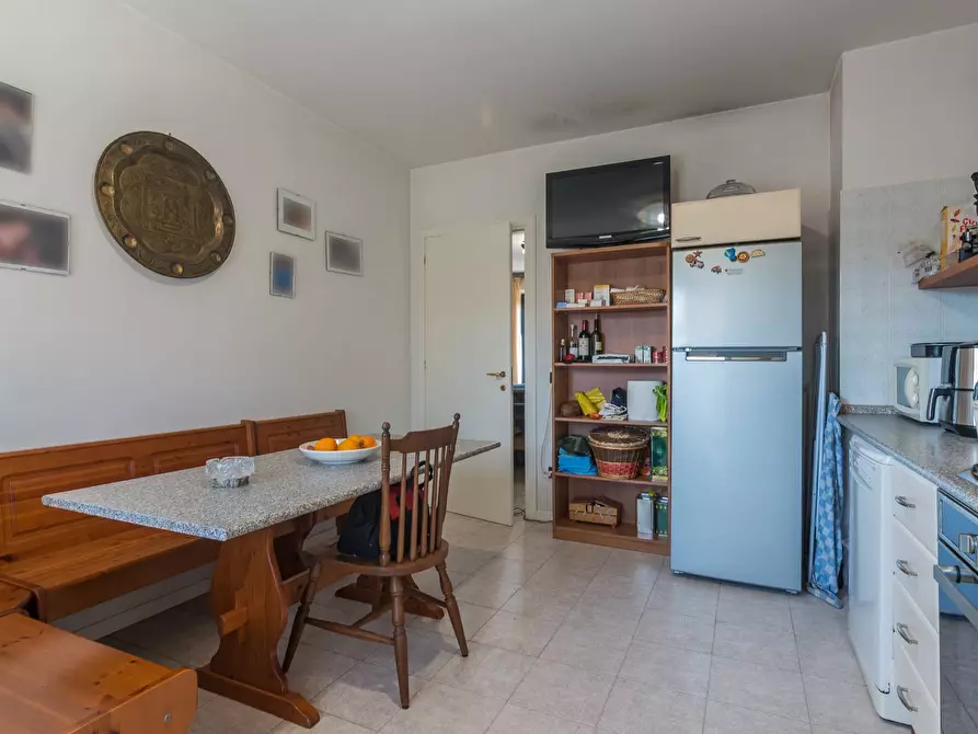 Immagine 8 di Appartamento in vendita  in Via Ravel a Cattolica