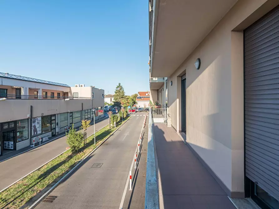 Immagine 19 di Appartamento in vendita  in Via Ravel a Cattolica