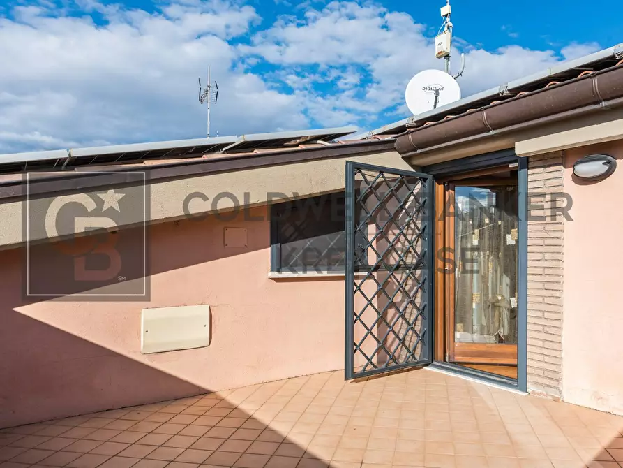 Immagine 29 di Villa in vendita  in Via Enrico Fermi 38 a Frascati