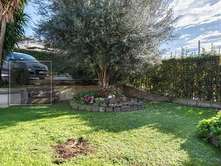 Immagine 50 di Villa in vendita  in Via Enrico Fermi 38 a Frascati