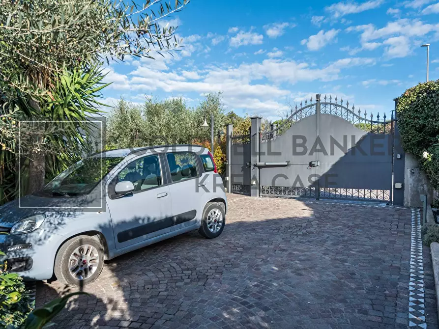 Immagine 52 di Villa in vendita  in Via Enrico Fermi 38 a Frascati