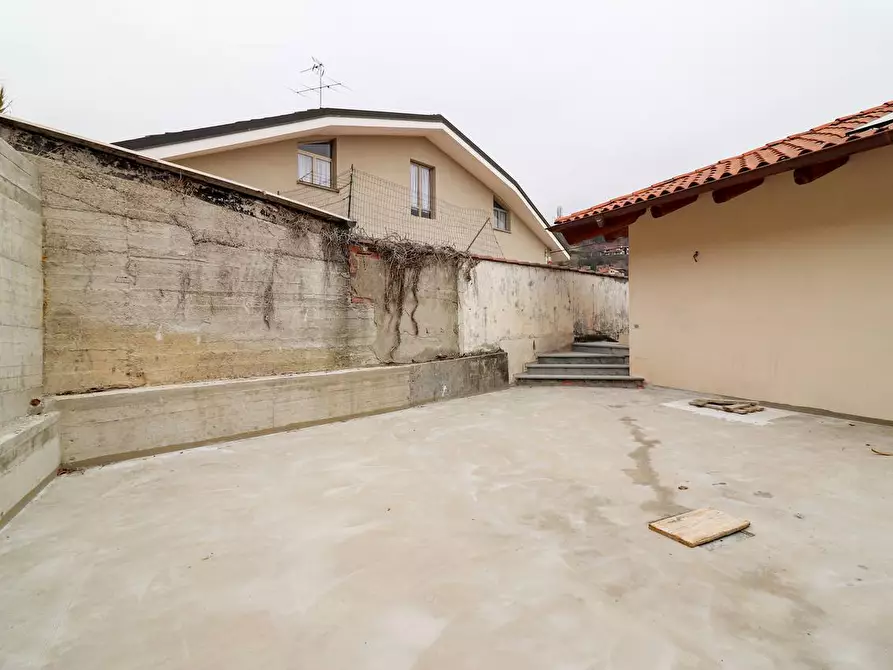 Immagine 16 di Palazzo in vendita  in Via Montà a Monforte D'alba