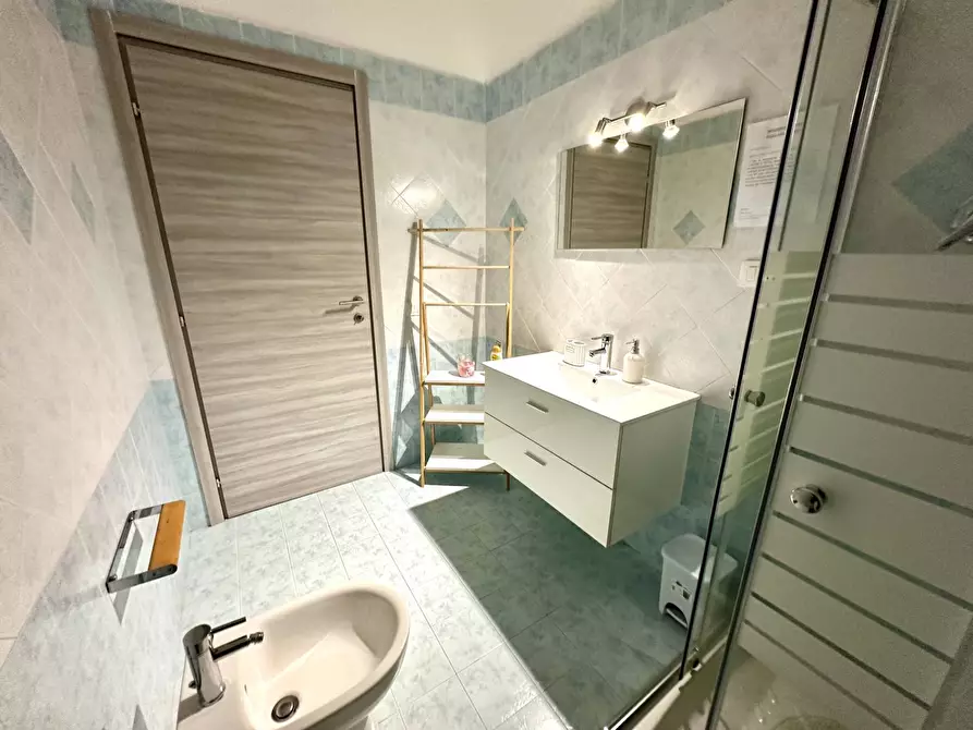 Immagine 22 di Villa in vendita  in Via Lazio 21 a Olbia