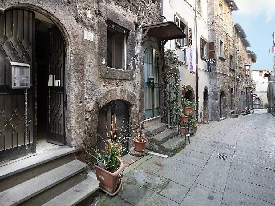 Immagine 1 di Appartamento in vendita  in Via Forno di Sotto a Viterbo
