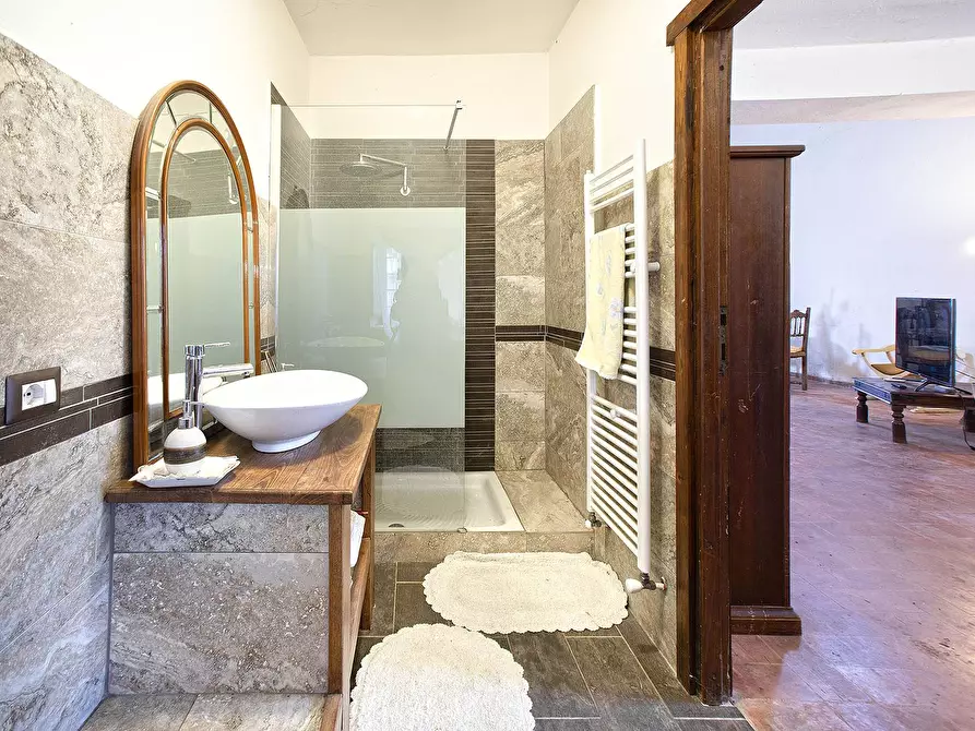 Immagine 12 di Rustico / casale in vendita  in Strada Provinciale Bomarzese a Bomarzo