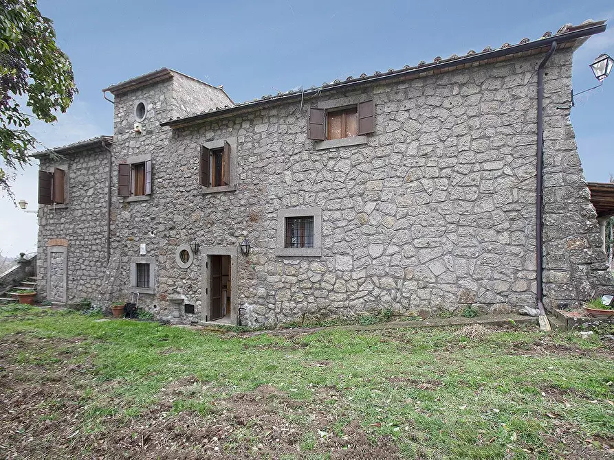 Immagine 37 di Rustico / casale in vendita  in Strada Provinciale Bomarzese a Bomarzo