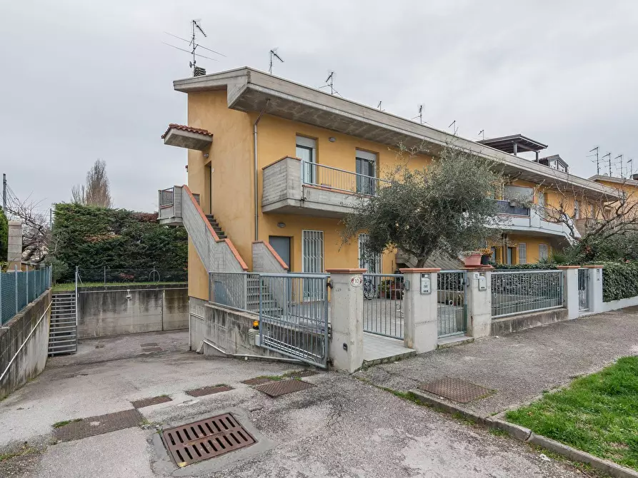 Immagine 1 di Appartamento in vendita  in Via Cairoli a Cattolica