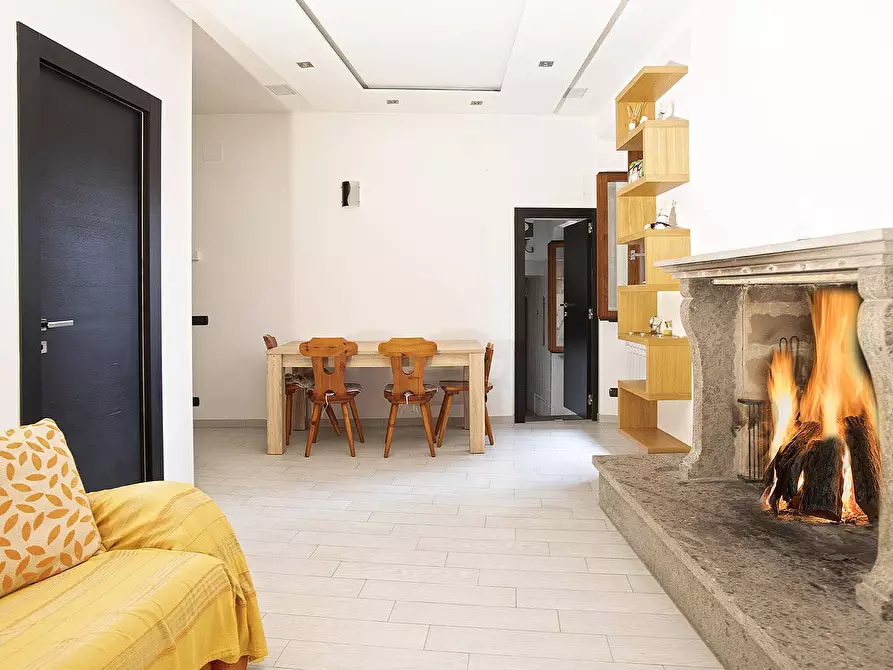 Immagine 1 di Appartamento in vendita  in Via Sant'Angelo a Bassano In Teverina