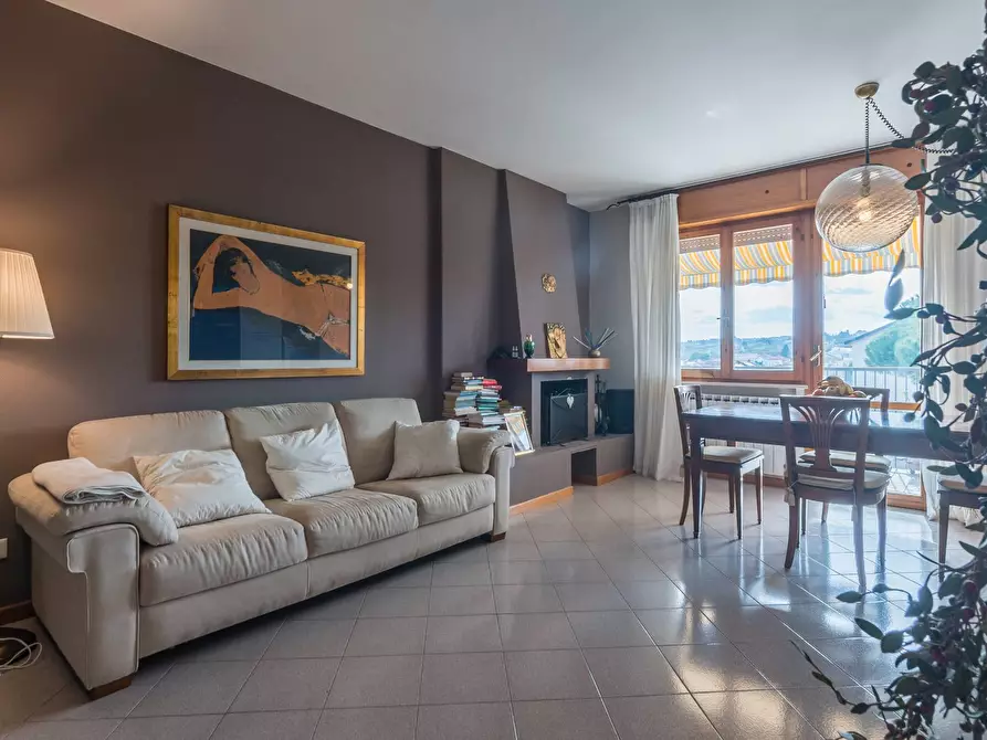 Immagine 1 di Appartamento in vendita  in Viale Riace 29 a Riccione
