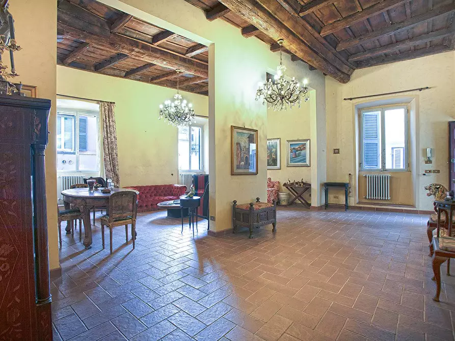 Immagine 1 di Appartamento in vendita  in Via Romanelli a Viterbo