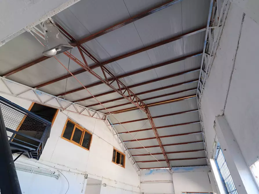 Immagine 10 di Capannone industriale in vendita  in Strada 151 Ortana snc a Soriano Nel Cimino