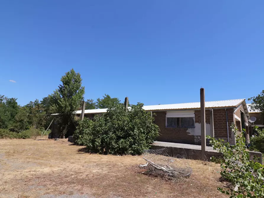 Immagine 12 di Capannone industriale in vendita  in Strada 151 Ortana snc a Soriano Nel Cimino