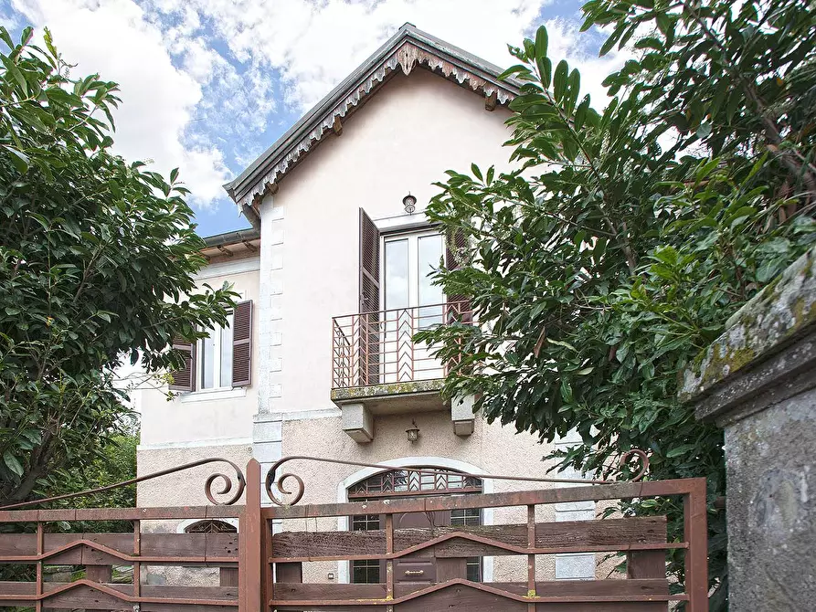 Immagine 5 di Villa in vendita  in Via del Colle a Viterbo