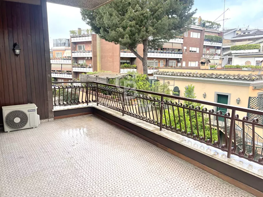 Immagine 1 di Appartamento in affitto  in Via Bevagna a Roma