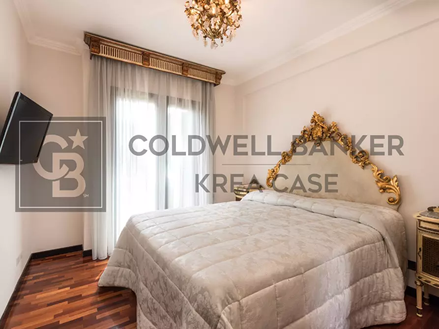 Immagine 10 di Villa in vendita  in Via Leonardo Sciascia 14 a Ciampino