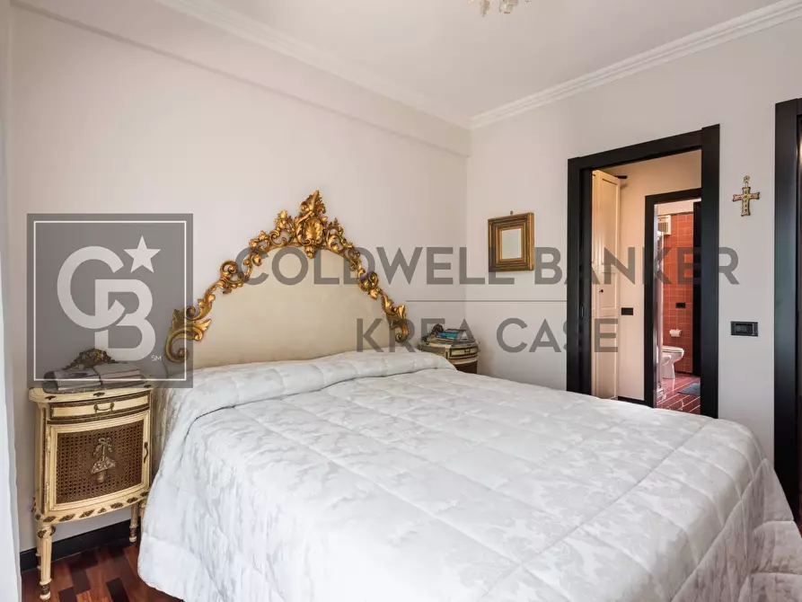 Immagine 11 di Villa in vendita  in Via Leonardo Sciascia 14 a Ciampino