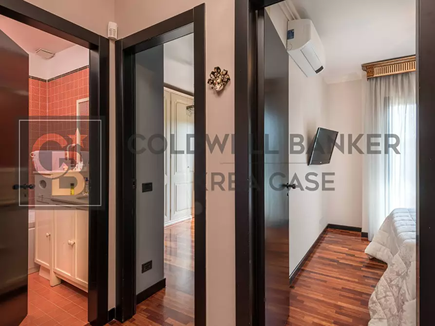 Immagine 18 di Villa in vendita  in Via Leonardo Sciascia 14 a Ciampino