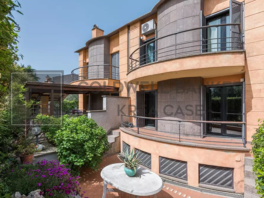 Immagine 34 di Villa in vendita  in Via Leonardo Sciascia 14 a Ciampino