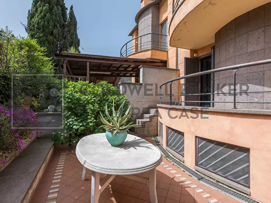 Immagine 35 di Villa in vendita  in Via Leonardo Sciascia 14 a Ciampino