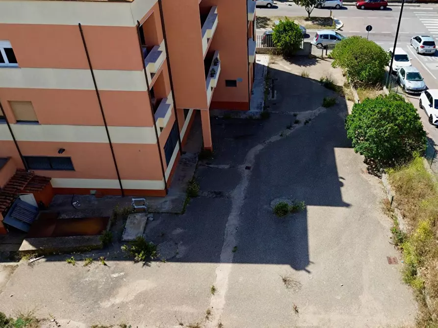 Immagine 3 di Locale commerciale in affitto  in Via Vicenza 36 a Olbia