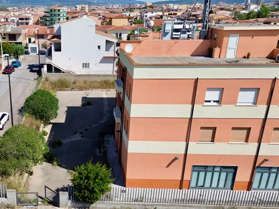 Immagine 8 di Locale commerciale in affitto  in Via Vicenza 36 a Olbia