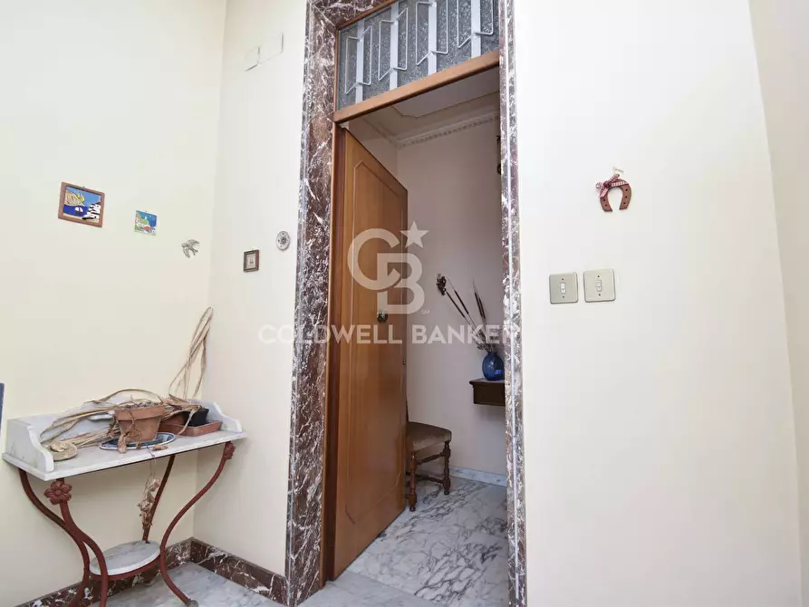 Immagine 7 di Appartamento in vendita  in via Sciarelle 91 a Acireale