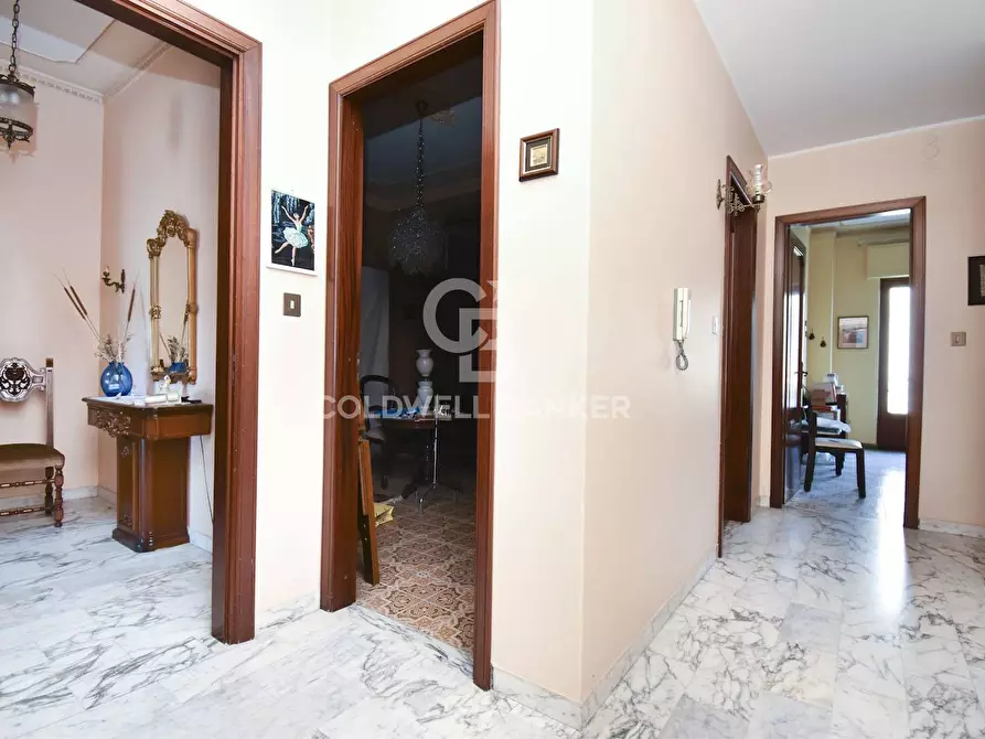 Immagine 10 di Appartamento in vendita  in via Sciarelle 91 a Acireale