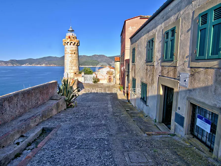 Immagine 1 di Appartamento in vendita  in Via della Stella a Portoferraio