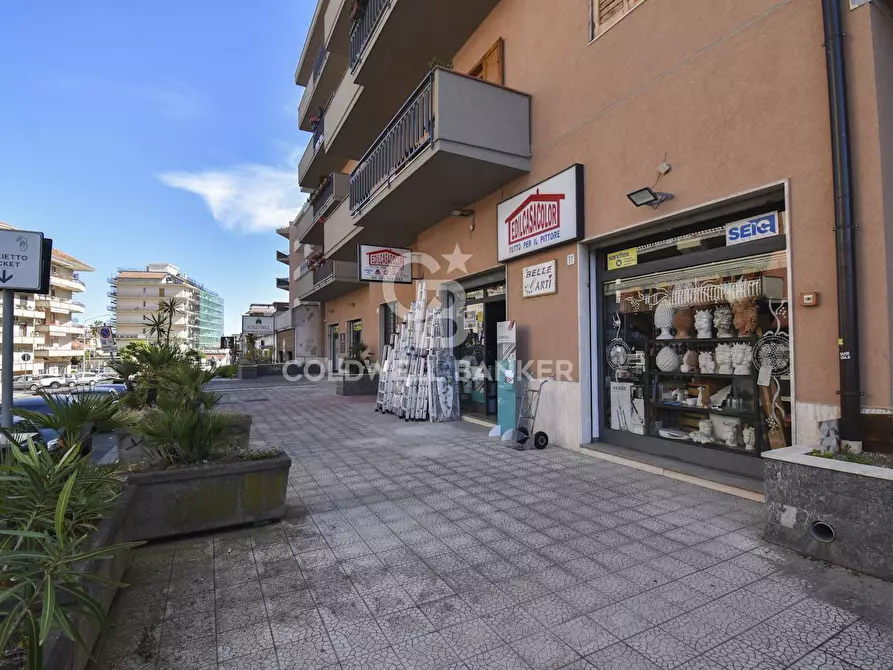 Immagine 1 di Attività commerciale in vendita  in via Verga 75 a Acireale