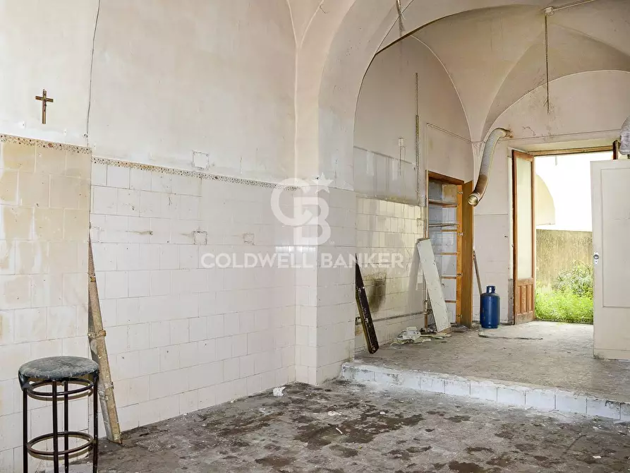 Immagine 10 di Locale commerciale in affitto  in Piazza Odigidria 4/5 a Acireale