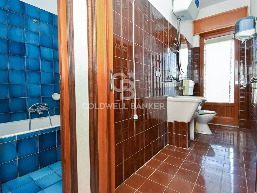 Immagine 22 di Appartamento in vendita  in via Menna 28 a Misterbianco