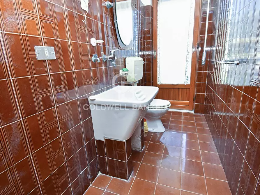 Immagine 23 di Appartamento in vendita  in via Menna 28 a Misterbianco