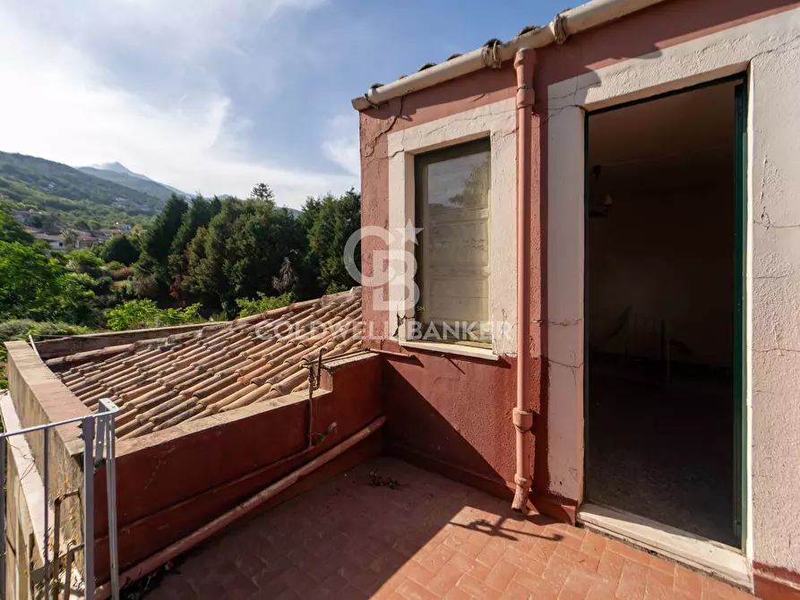 Immagine 28 di Casa indipendente in vendita  in via Fausto Coppi 3 a Zafferana Etnea