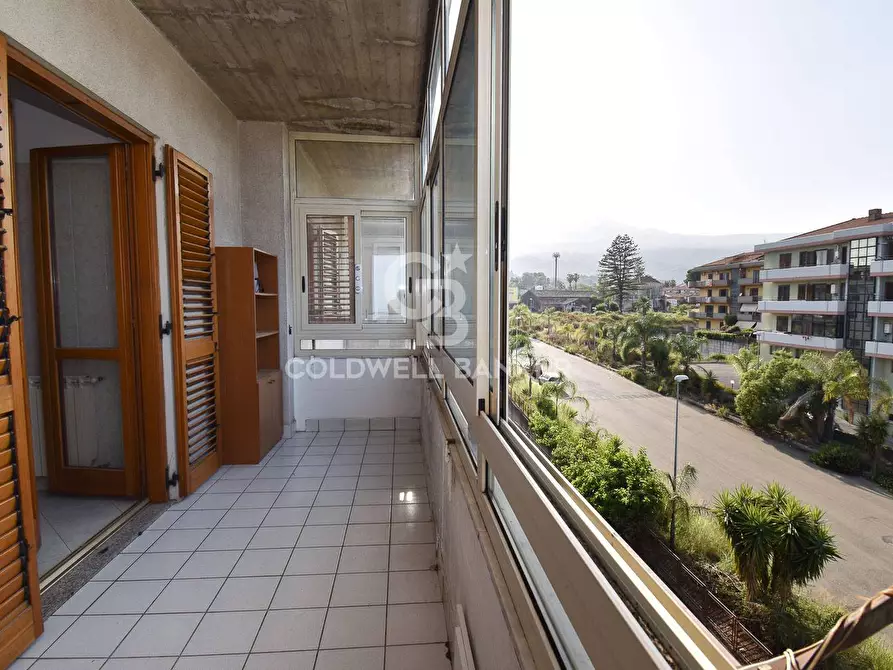 Immagine 15 di Appartamento in vendita  in Strada 18 10 a Giarre