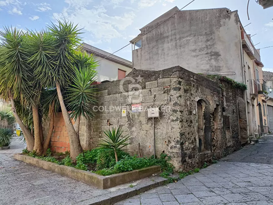 Immagine 12 di Rustico / casale in vendita  in via Monacaglia 1/3 a Linguaglossa