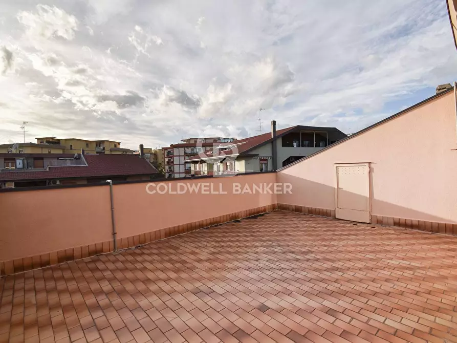 Immagine 27 di Attico in vendita  in via Sgroppillo 21 a San Gregorio Di Catania