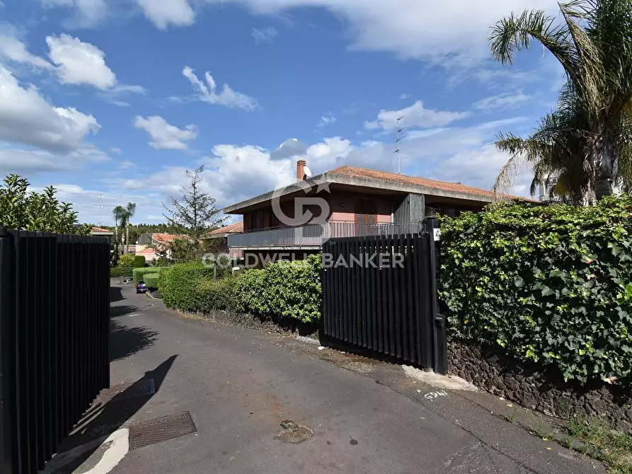 Immagine 2 di Appartamento in vendita  in via Bellini 17 a San Gregorio Di Catania