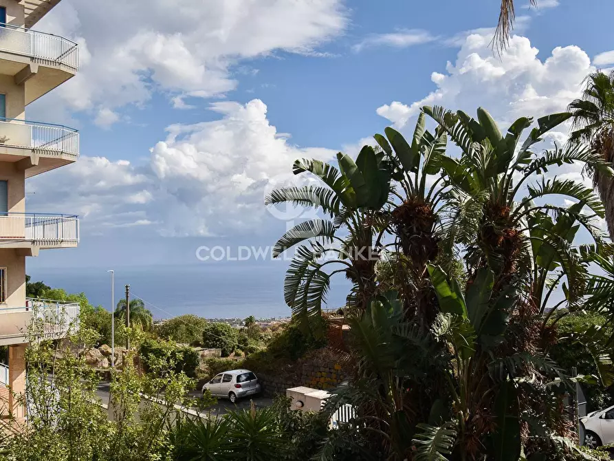 Immagine 22 di Appartamento in vendita  in via Bellini 17 a San Gregorio Di Catania