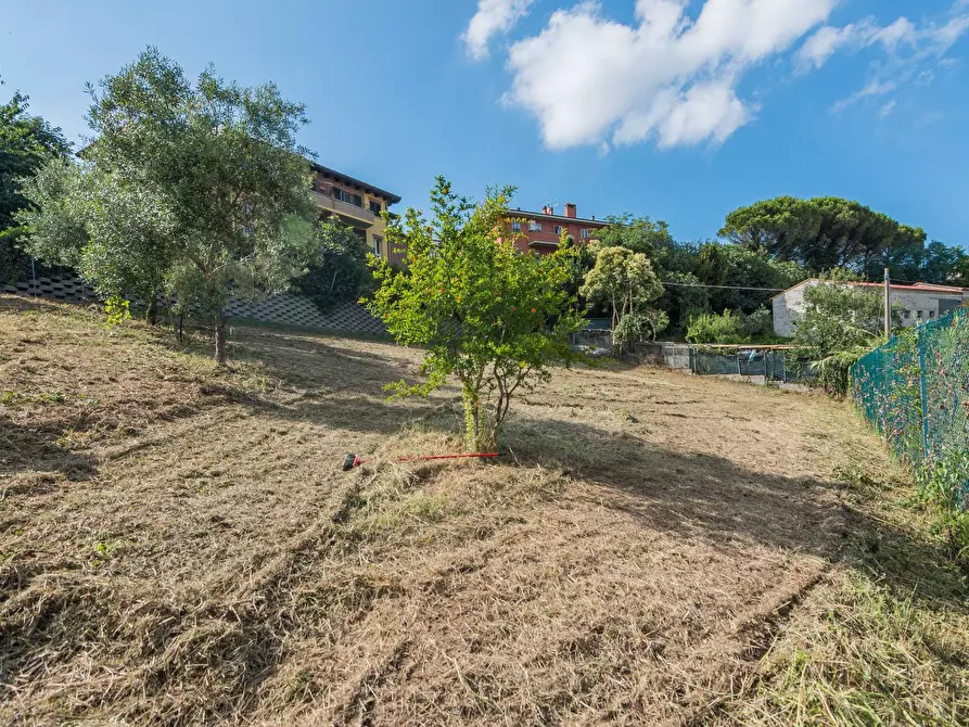 Immagine 3 di Terreno residenziale in vendita  in Via Manzoni a Monte Colombo